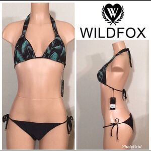 WILDFOX reversible palm leaf bikini. Small. NWT
